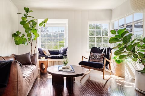 Top performing Airbnb: Echo Park Hills cabin in Echo Park