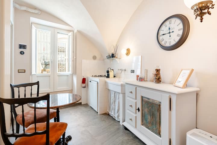 Studio Raguso-cosy Elegant Hideaway - Martina Franca