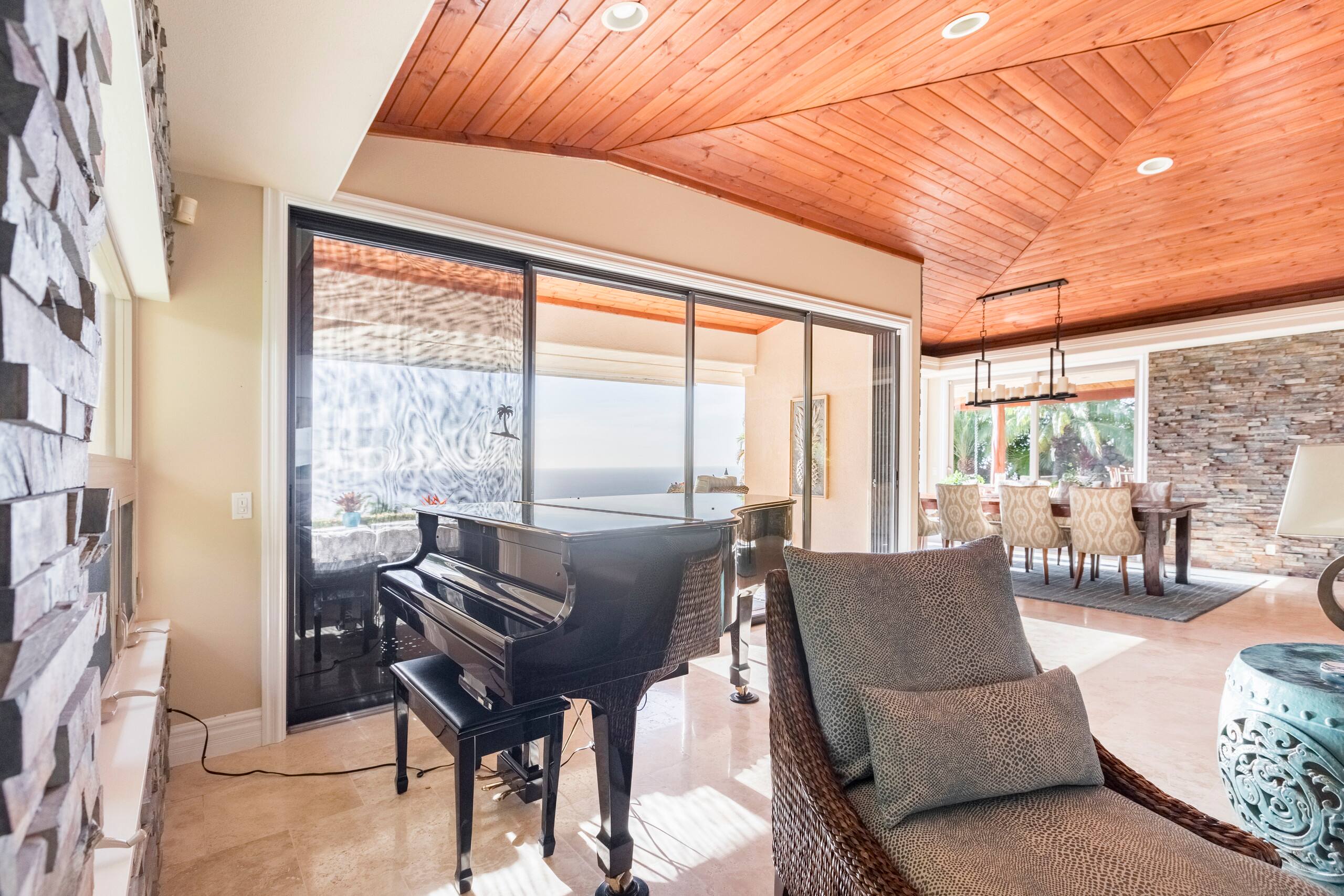 Home in Kailua-Kona · ★5.0 · 4 bedrooms · 4 beds · 4.5 baths - Image 6