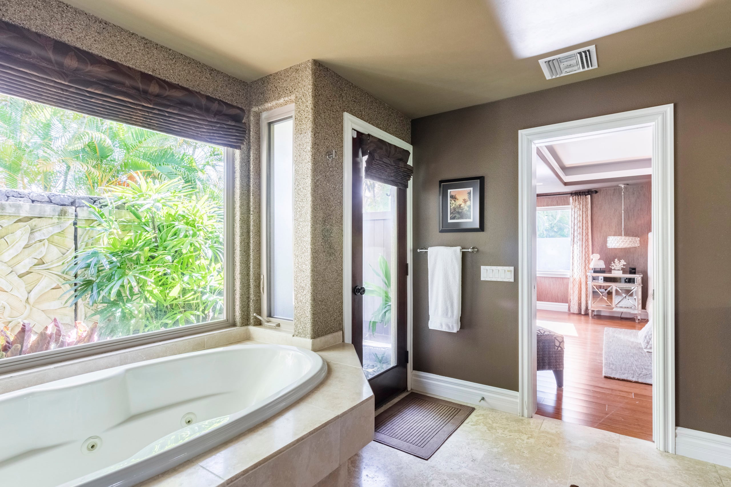 Home in Kailua-Kona · ★5.0 · 4 bedrooms · 4 beds · 4.5 baths - Image 28