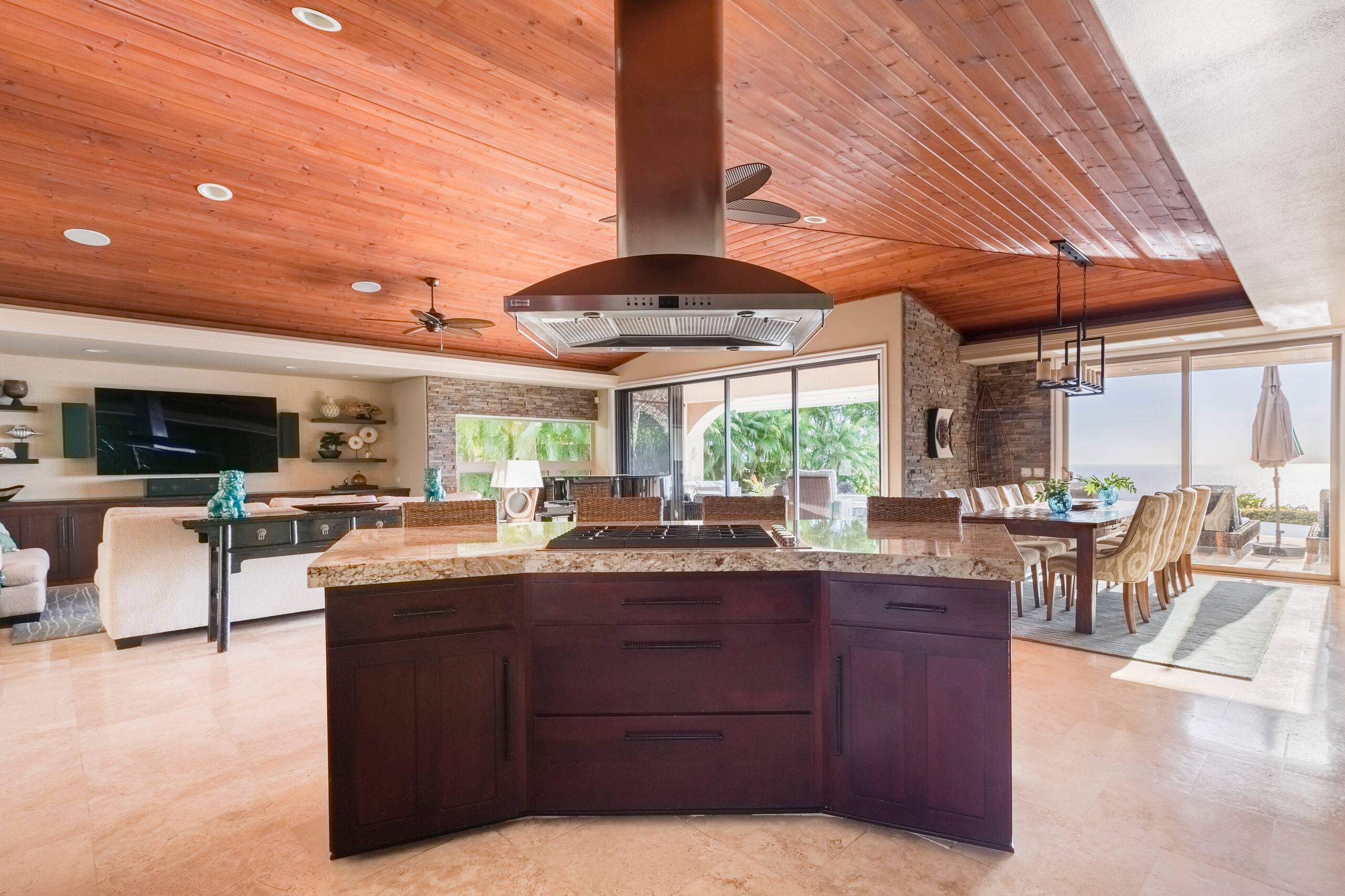 Home in Kailua-Kona · ★5.0 · 4 bedrooms · 4 beds · 4.5 baths - Image 10