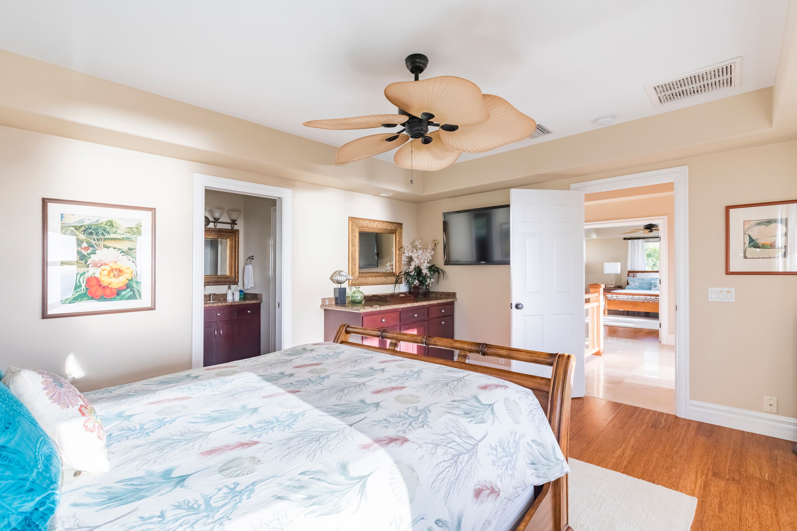 Home in Kailua-Kona · ★5.0 · 4 bedrooms · 4 beds · 4.5 baths - Image 23