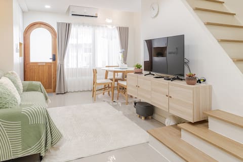 Boutique Urban Home | Nimman + Old City | 7-Eleven