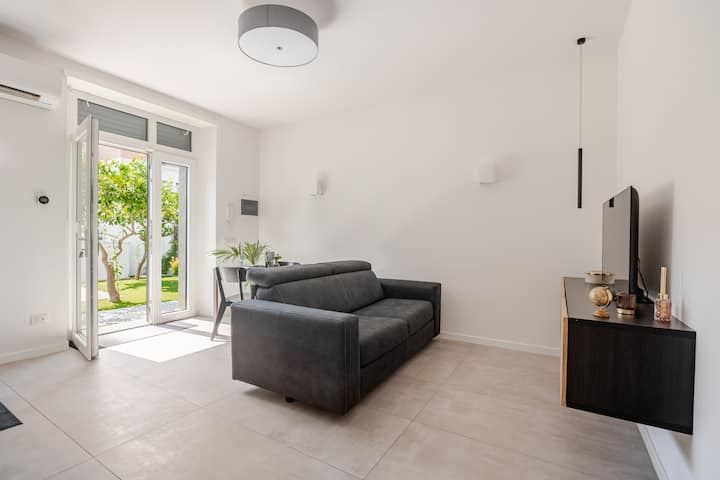 Latina Centro • Charming 1 Bed-flat + Giardino - Latina