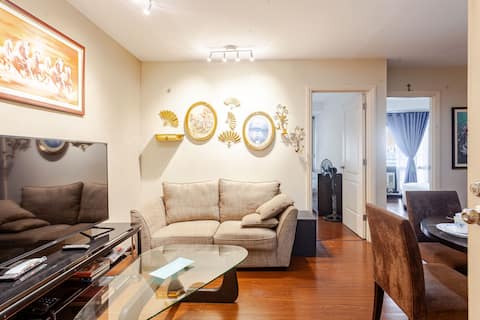 Makati City Oasis: Luxury 2BR/2CR Retreat