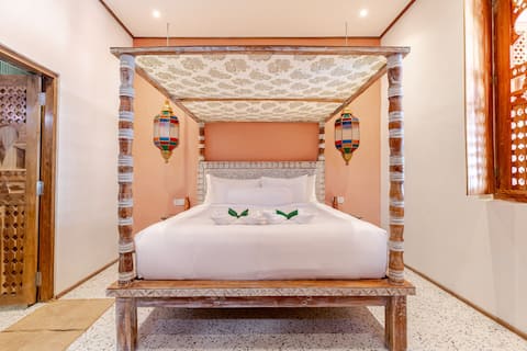 Beachfront retreat+Private pool+Agung+Adults Only