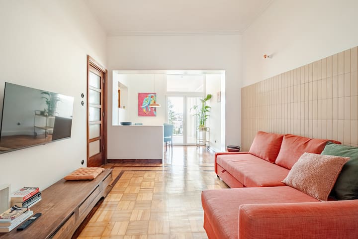 BIG Family apt @ Bolhão Market + Free Parking