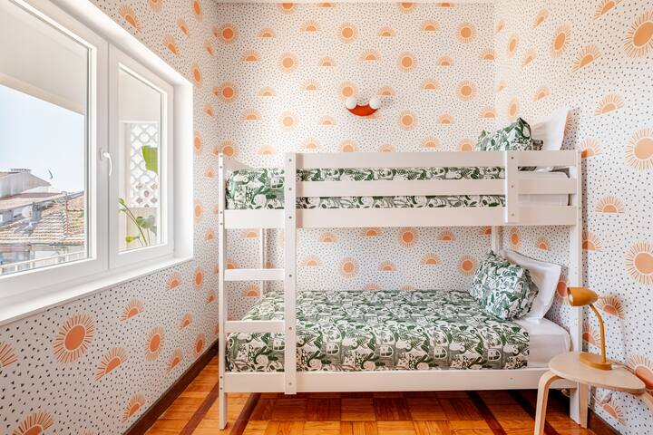 BIG Family apt @ Bolhão Market + Free Parking gallery image 5