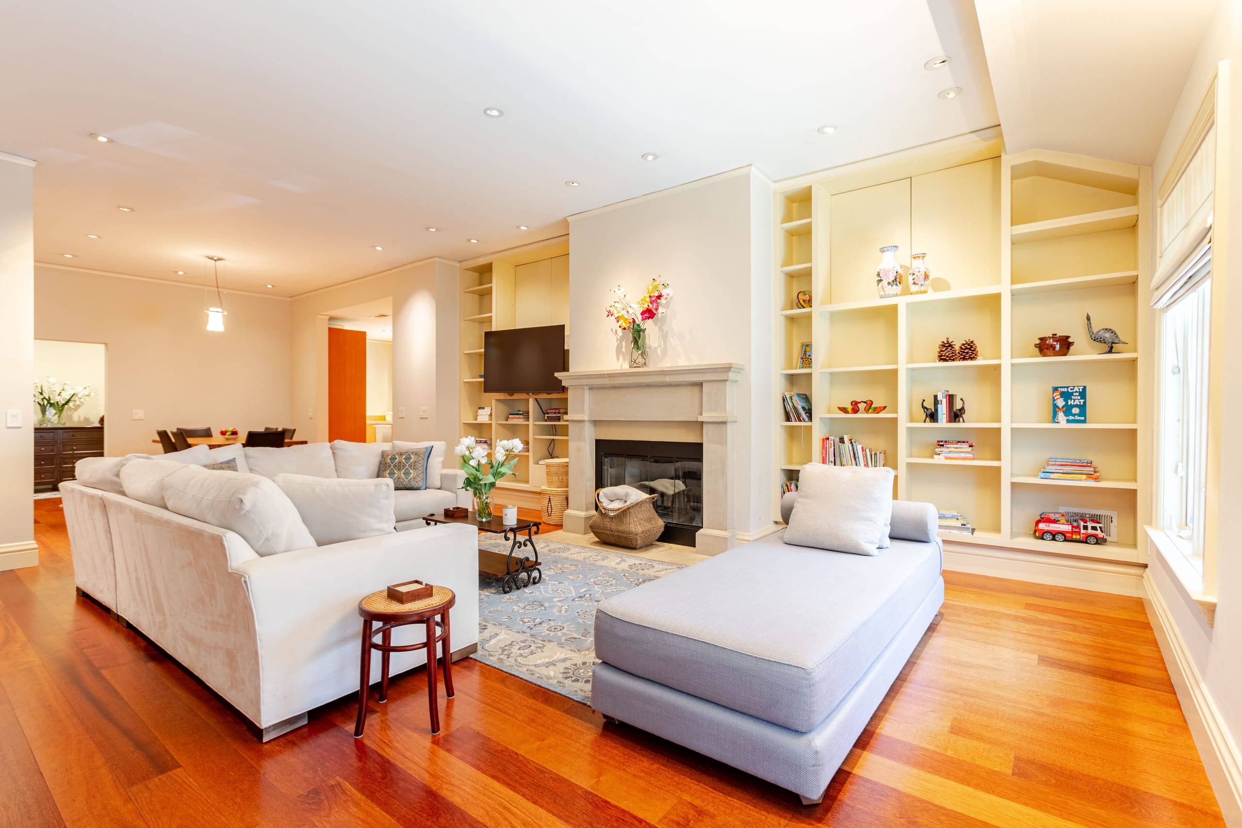 Home in San Francisco · ★5.0 · 1 bedroom · 2 beds · 1 bath - Image 1