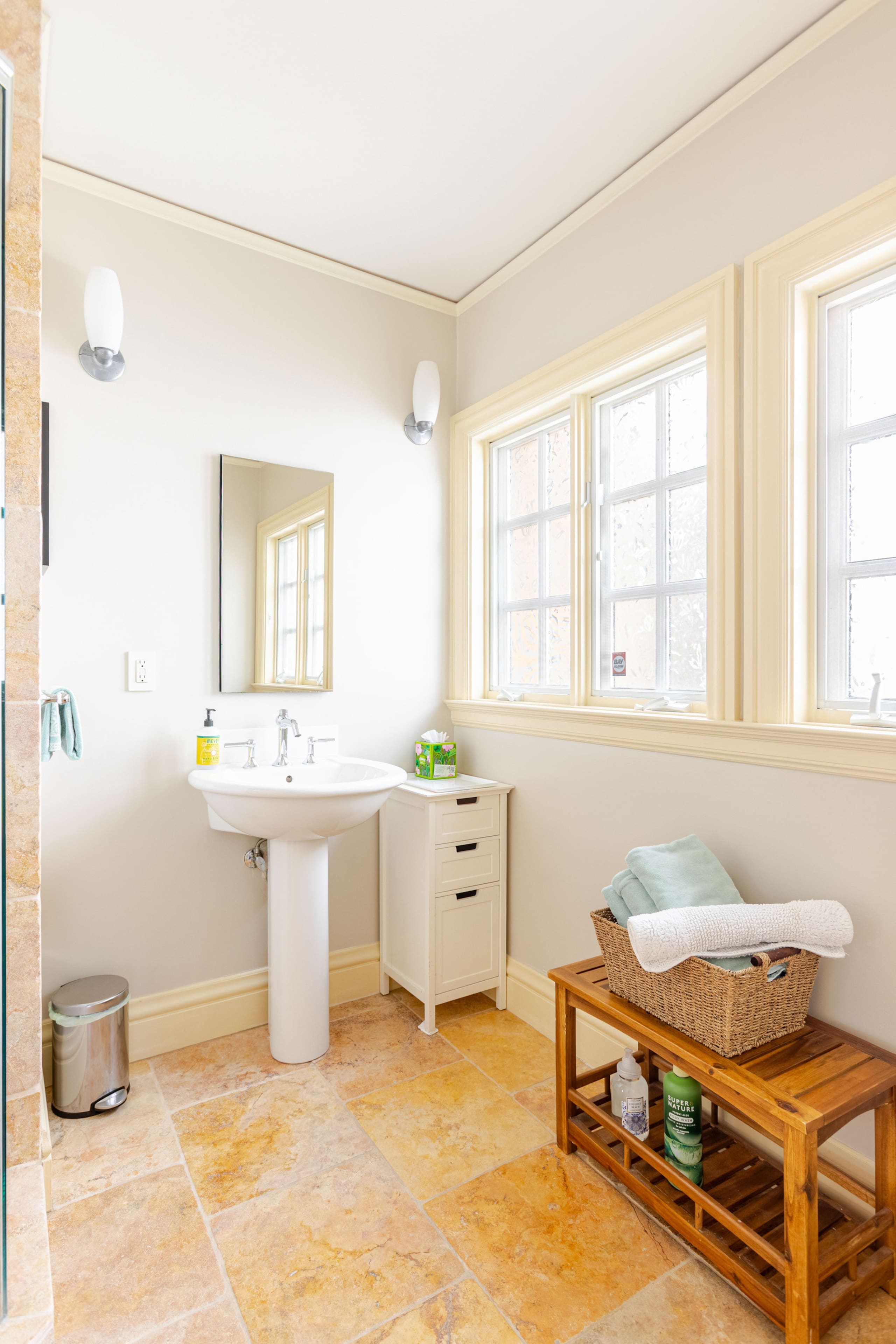 Home in San Francisco · ★5.0 · 1 bedroom · 2 beds · 1 bath - Image 34