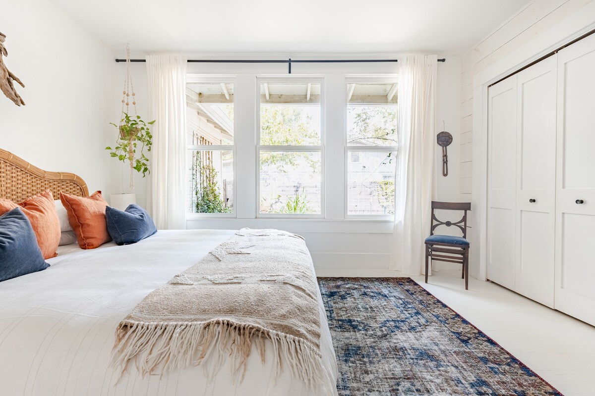 Sun and Shade Retreat