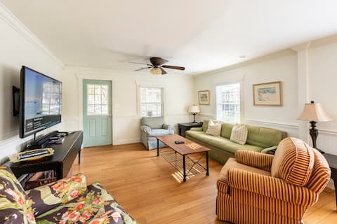 Top Airbnb: Cottage on Wilmington Island in Savannah