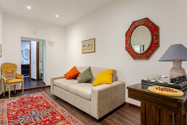 [-20%] 500 m Fontana di Trevi – metro sotto casa