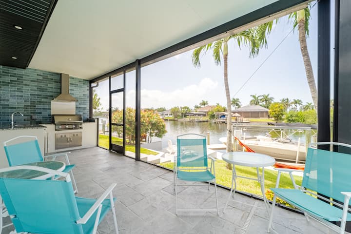 5br Villa Mimosa Waterfront Pool Retreat - Cape Coral, FL