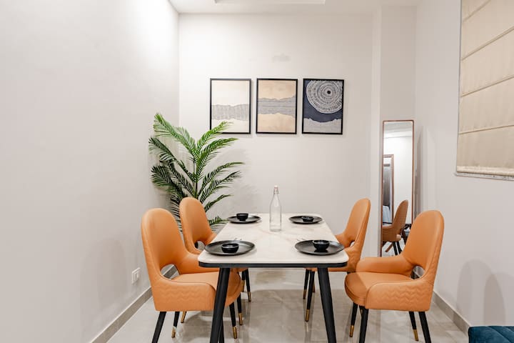 Liv Regalia Service Apartments Gurgaon Golf Course road managed Airbnb listing 2
