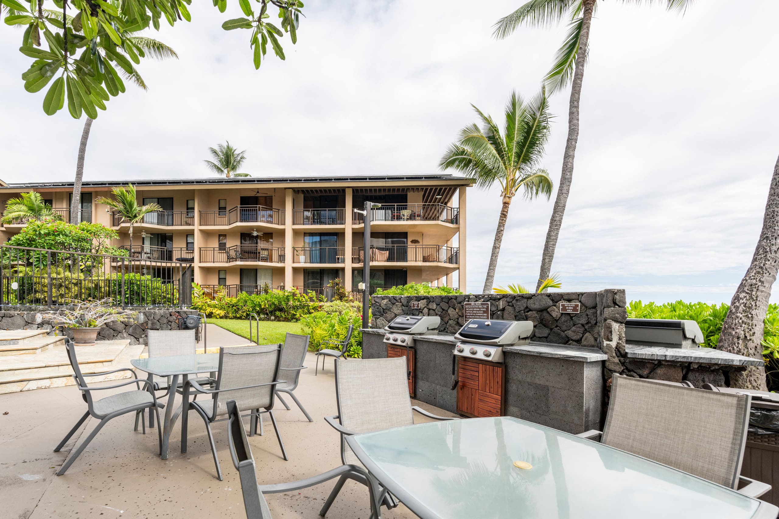 Condo in Kailua-Kona · ★4.93 · 1 bedroom · 1 bed · 1 bath - Image 27