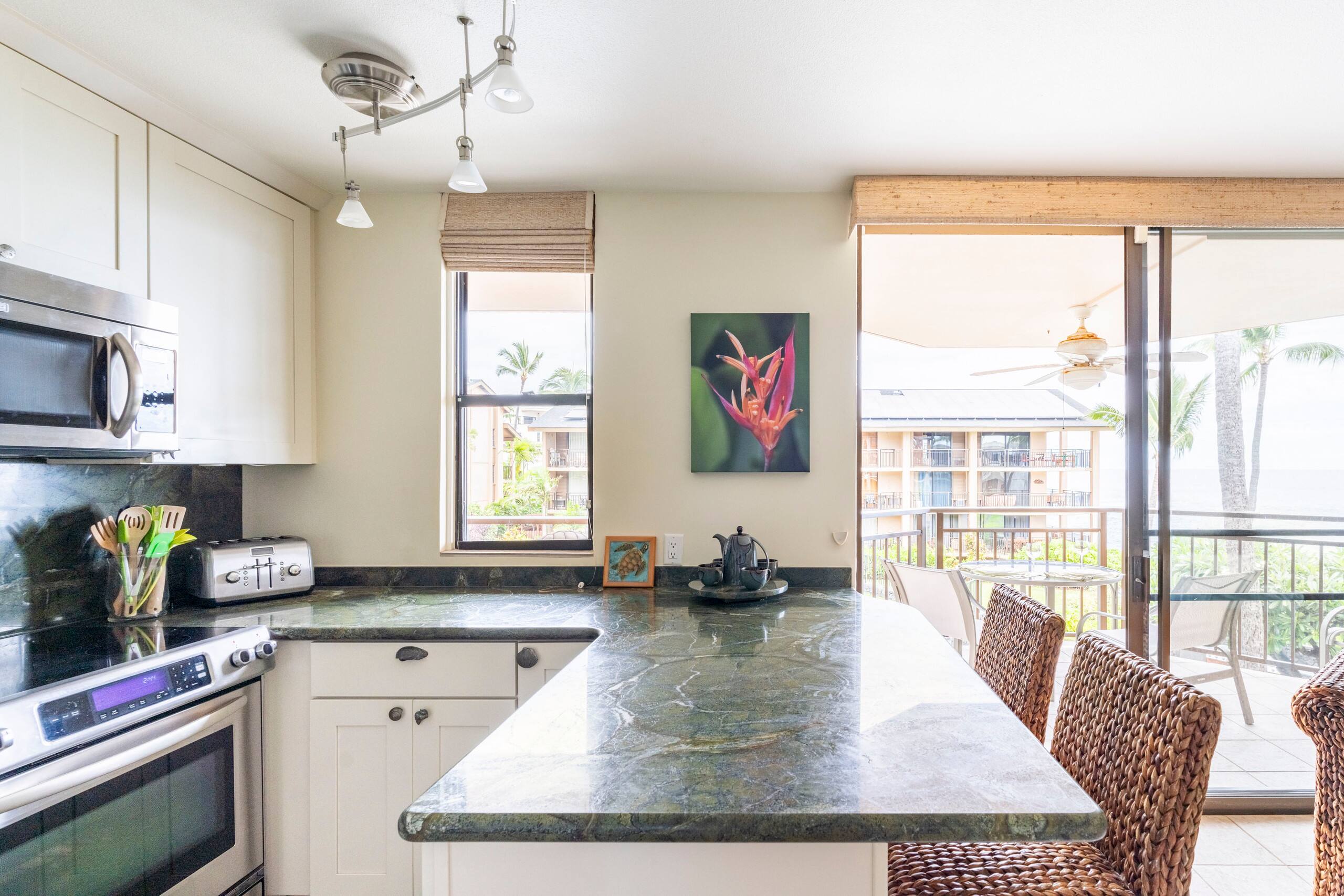 Condo in Kailua-Kona · ★4.93 · 1 bedroom · 1 bed · 1 bath - Image 22