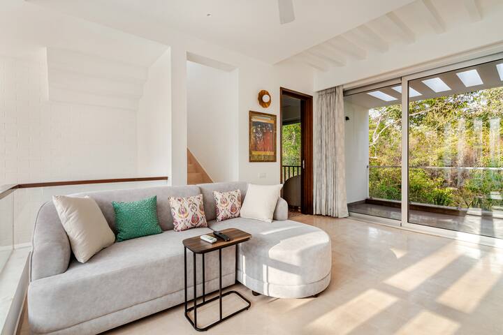 Living room 2 image 2