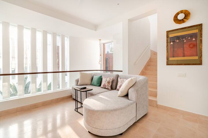 Living room 2 image 1