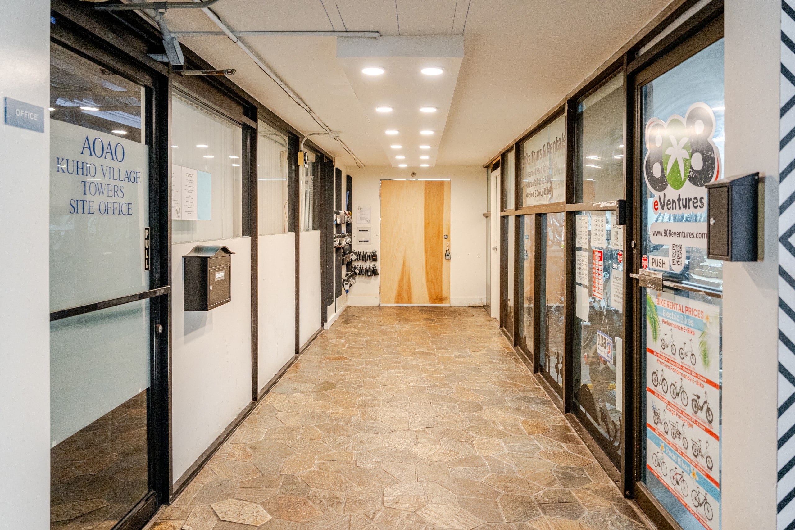 Condo in Honolulu · ★5.0 · 1 bedroom · 1 bed · 1 private bath - Image 32