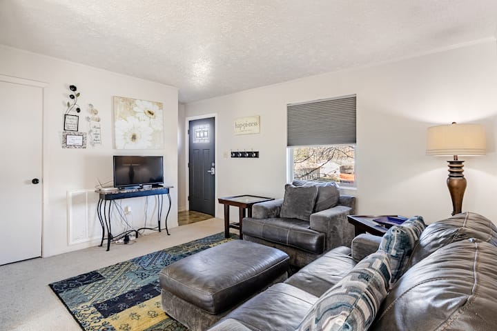 3327 Barbury Ln-4 Beds-king; Queen;singles - Knoxville, TN
