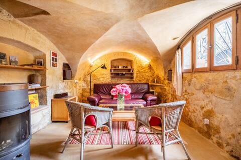 Typical stone house near Uzès