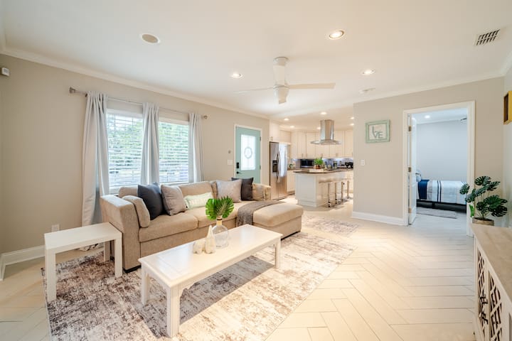 Cozy Retreat In The City - Lakeland, FL