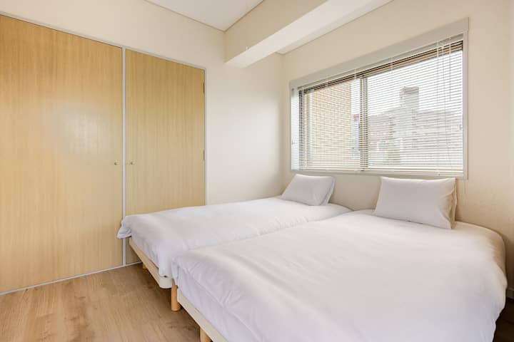 غرفة النوم 2