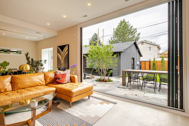 West Highland Modern Bungalow with Cold Plunge gallery image 2