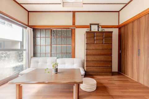 7-minute walk from the station/Entire house rental
