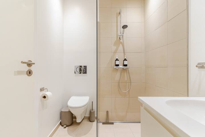 Designer Apartment in Central CPH | Sleeps 6 gallery image 3