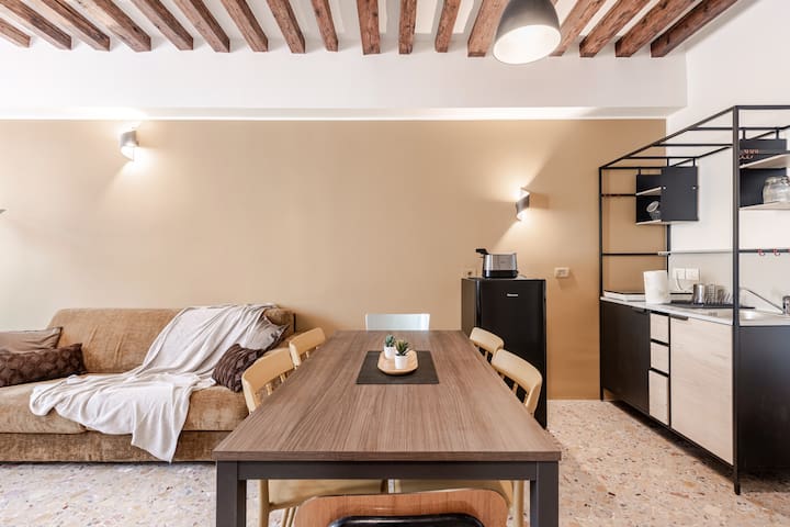 (Venice center) Aparthotel+Garage nearby “Gaffaro”