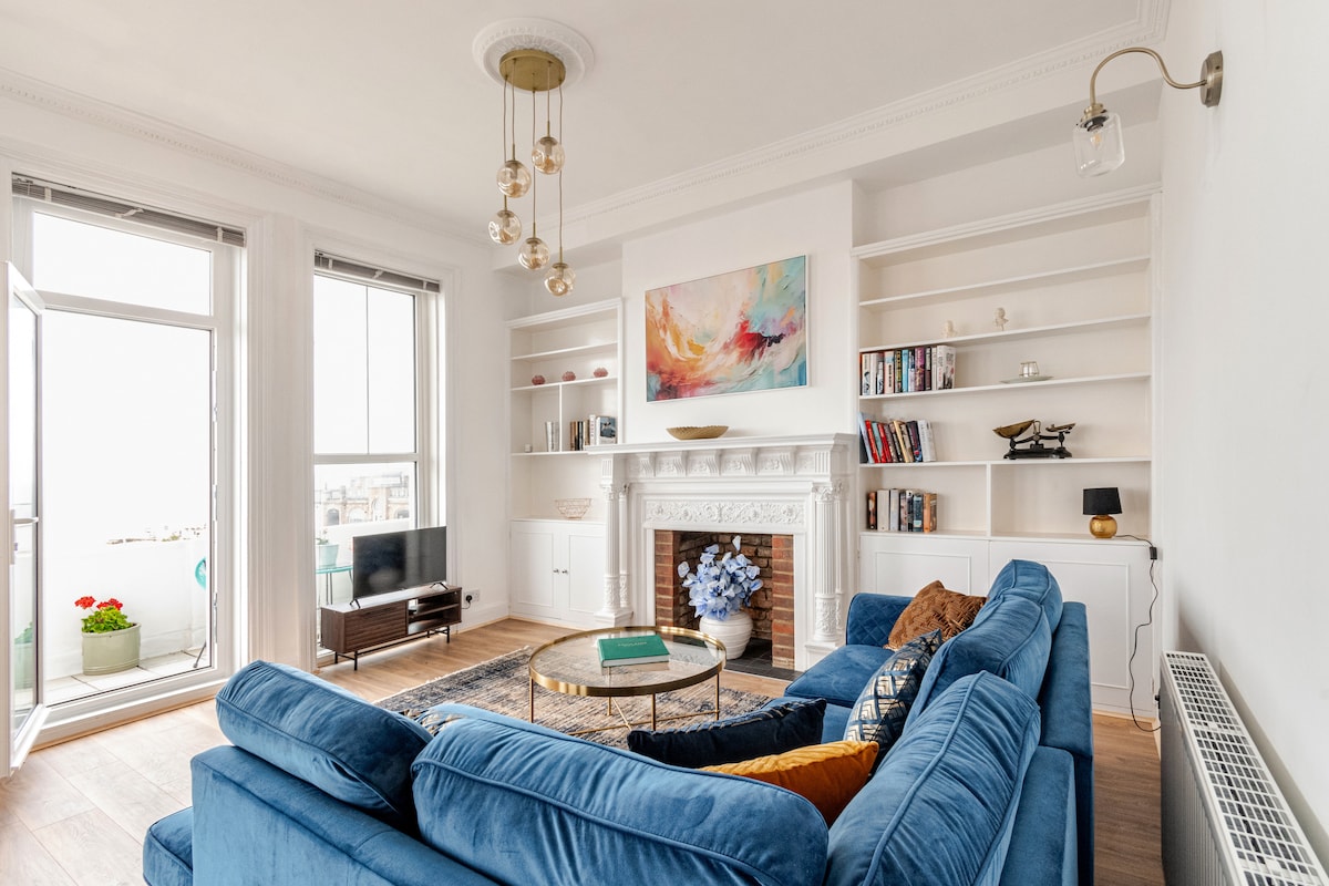 Successful Airbnb property: Stunning beach front apartment in Bexhill On Sea