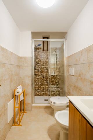 (Colosseo) Comfort e stile in centro a Roma gallery image 4