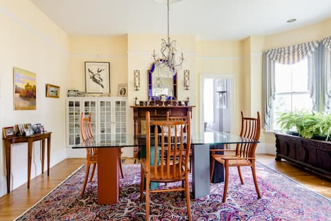 Antique Victorian Farmhouse
