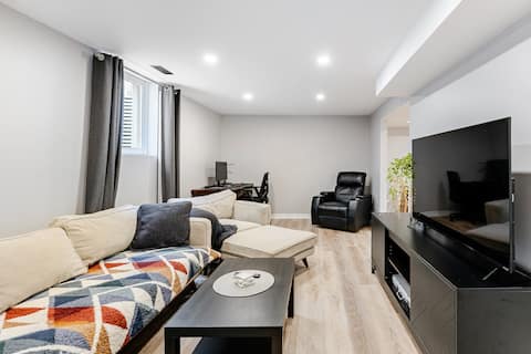 Top Airbnb: Uptown Waterloo retreat in Waterloo