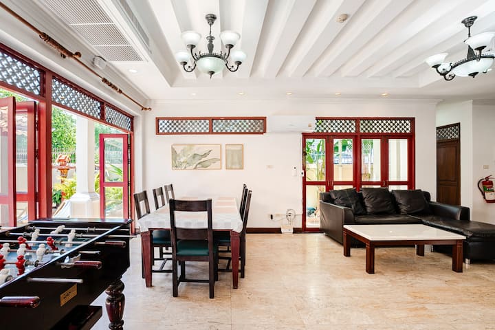 G Thai Pool Villa - Pattaya City