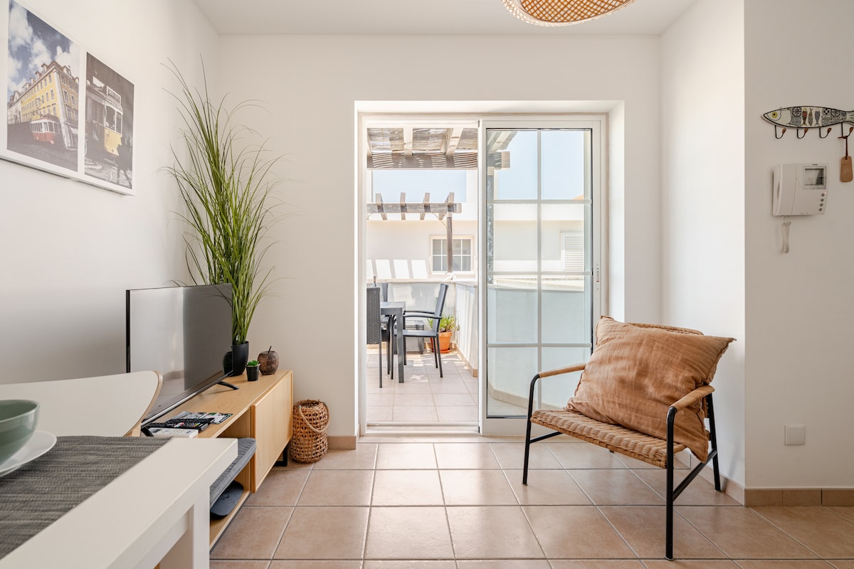 ¡Una sala de estar muy luminosa con acceso directo a la terraza! 