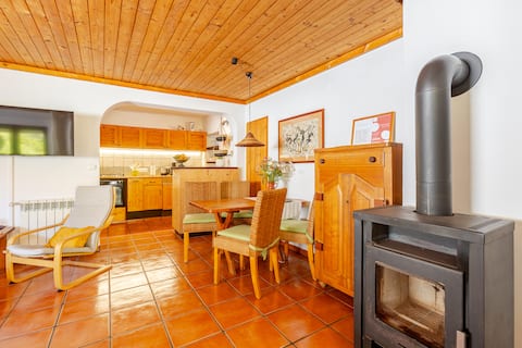 Imóvel de sucesso: Apartment 1 near the beach, with pool em Mexilhoeira Grande