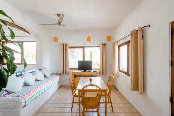 Casa Parota San Pancho, Quetzal Bungalow - Lo de Marcos