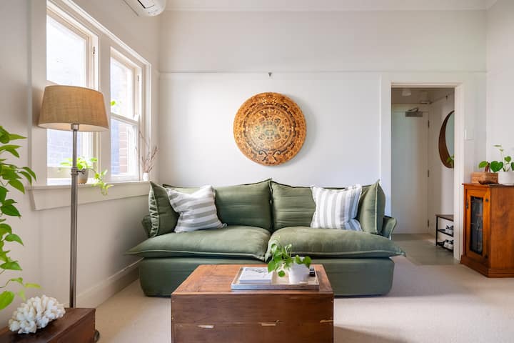 Peaceful Art Deco Sanctuary in Paddington