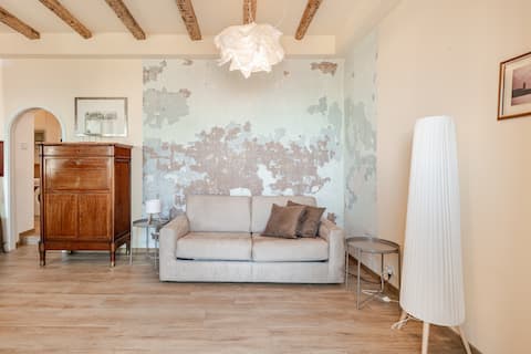 Proprietà Airbnb di successo: Stylish Seaside Apartment with Gulf View a Trieste