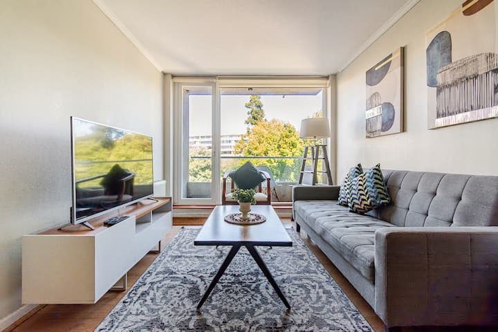 Spacious apartment facing the mall, Trébol, 7th floor