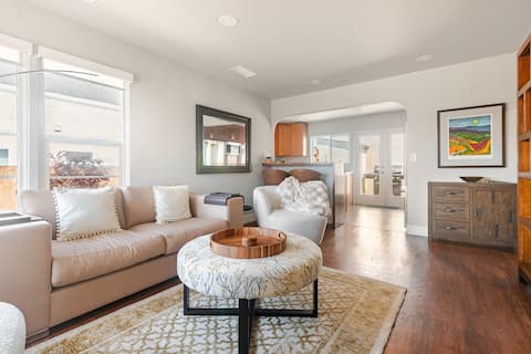 Popular Airbnb listing: Overlook Heights Retreat in Linda Vista