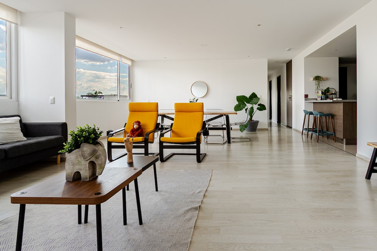 Top performing Airbnb: Renovated Juriquilla Pool+Padel Apartment in Juriquilla