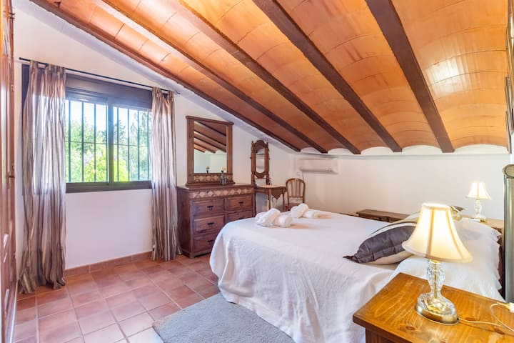 غرفة النوم 1