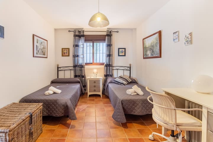 غرفة النوم 2