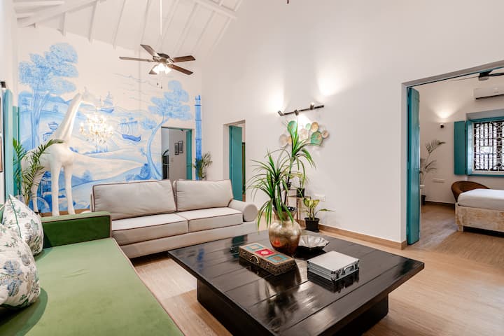 Living room image 4