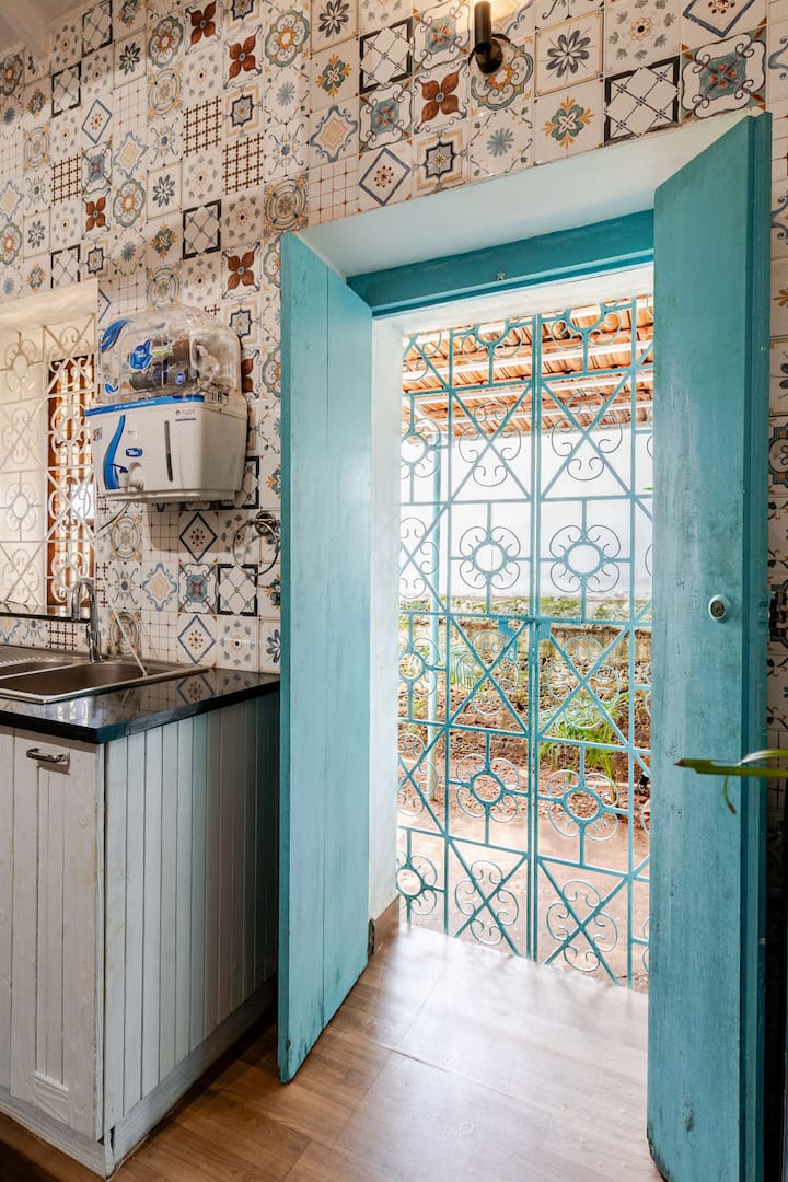 Full kitchen image 5