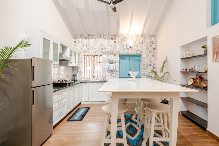 Full kitchen image 3
